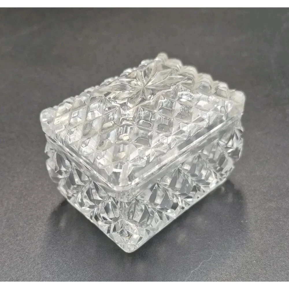 Vintage Small Crystal Casket Trinket Box Lid Starburst Crosshatch 2.75x2x2.5